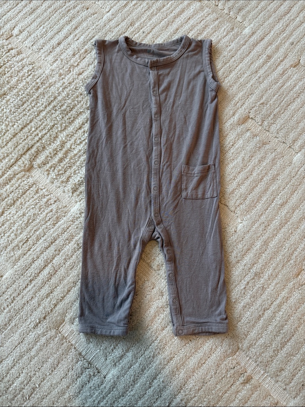 Kyte BABY Sleeveless Gray Knit Romper with Front Pocket
